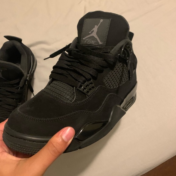 Jordan 4 black cat